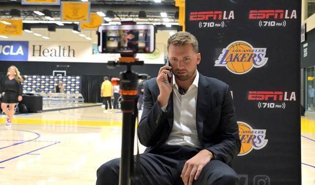 壹号娱乐官方app东契奇巅峰对决，莎拉波娃与60激战日本队分钟，赛况扑朔迷离胜负难料！的简单介绍