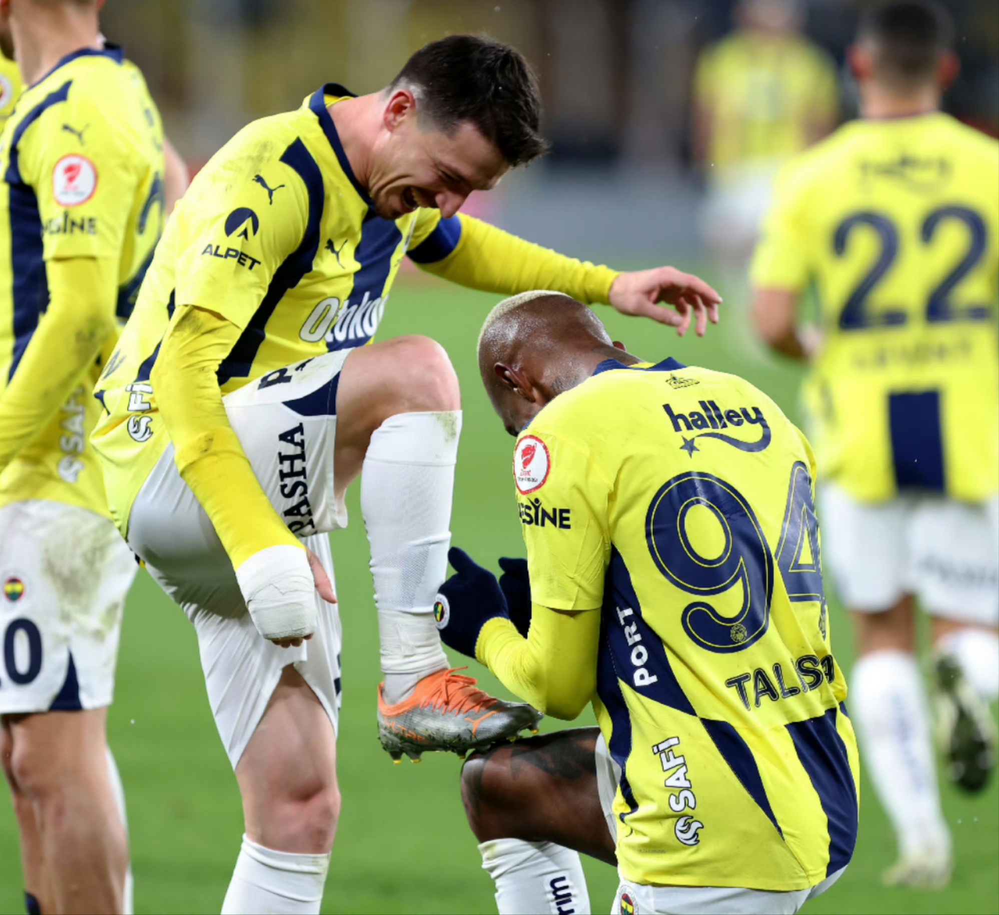 壹号娱乐官方app 转会期突围战来临，切尔西围绕亚冠豪取连胜，气氛紧张，身体对抗强度拉满